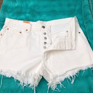 Never worn Levi jean shorts!
